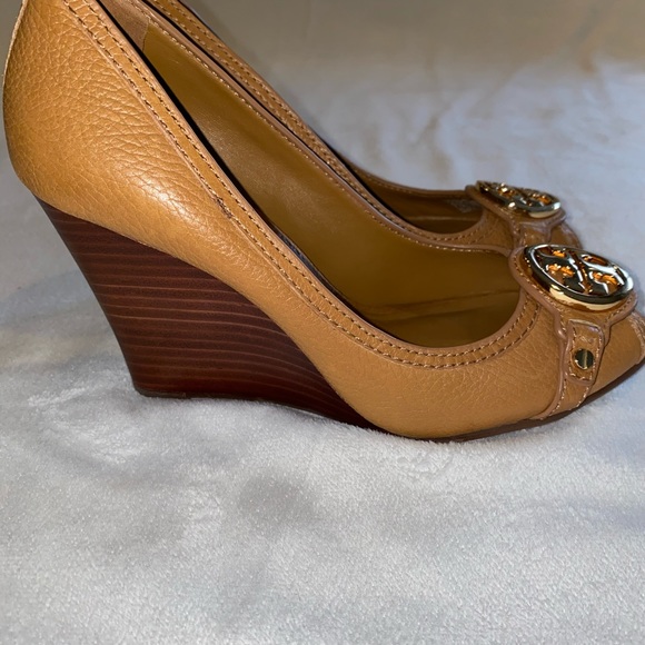 Tory Burch Amanda size 7.5 - Picture 4 of 5